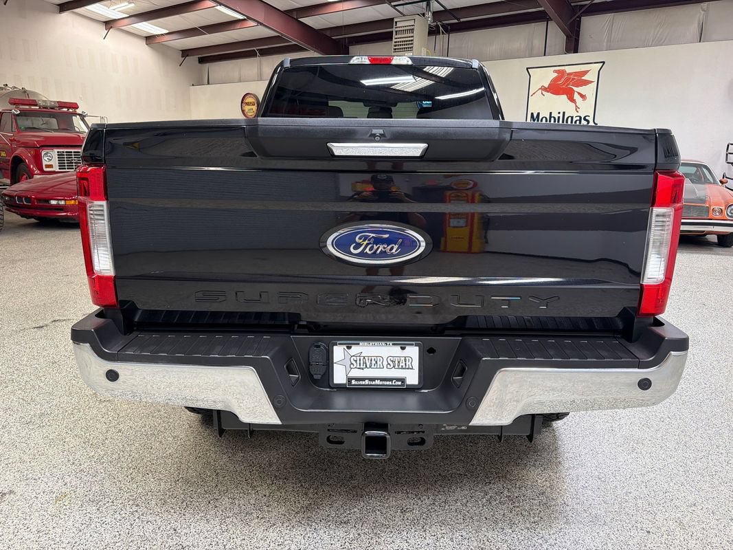Used 2019 Ford F250 XLT w/ XLT Premium Package AWD/4WD image 6