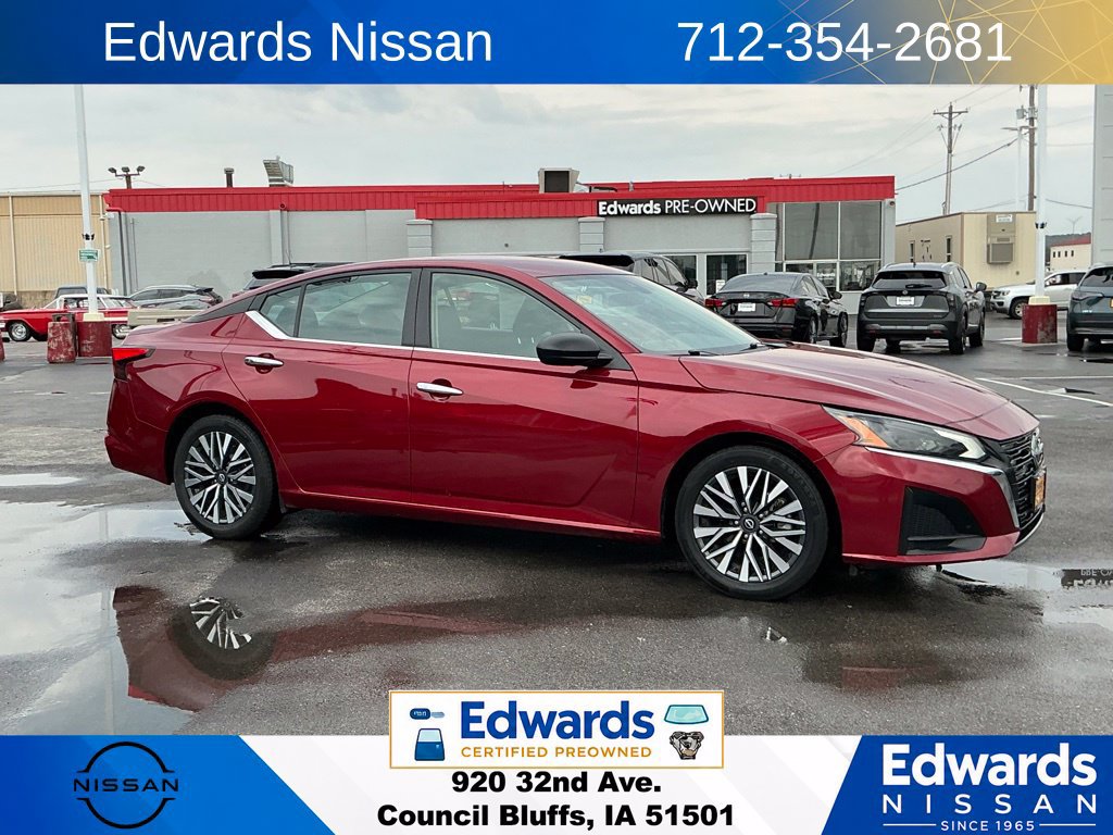 Used 2024 Nissan Altima 2.5 SV