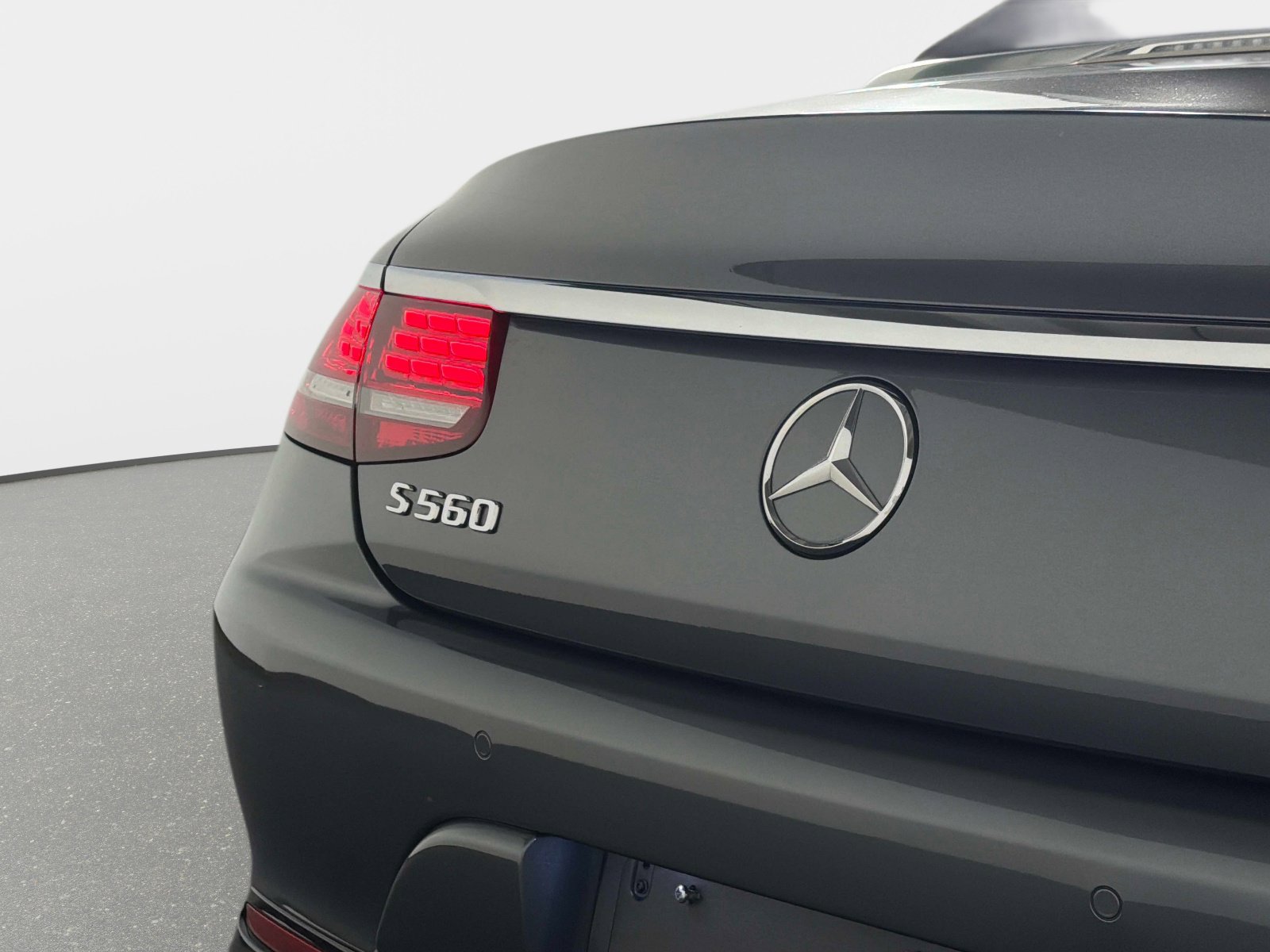 Used 2020 Mercedes-Benz S 560 Cabriolet image 18
