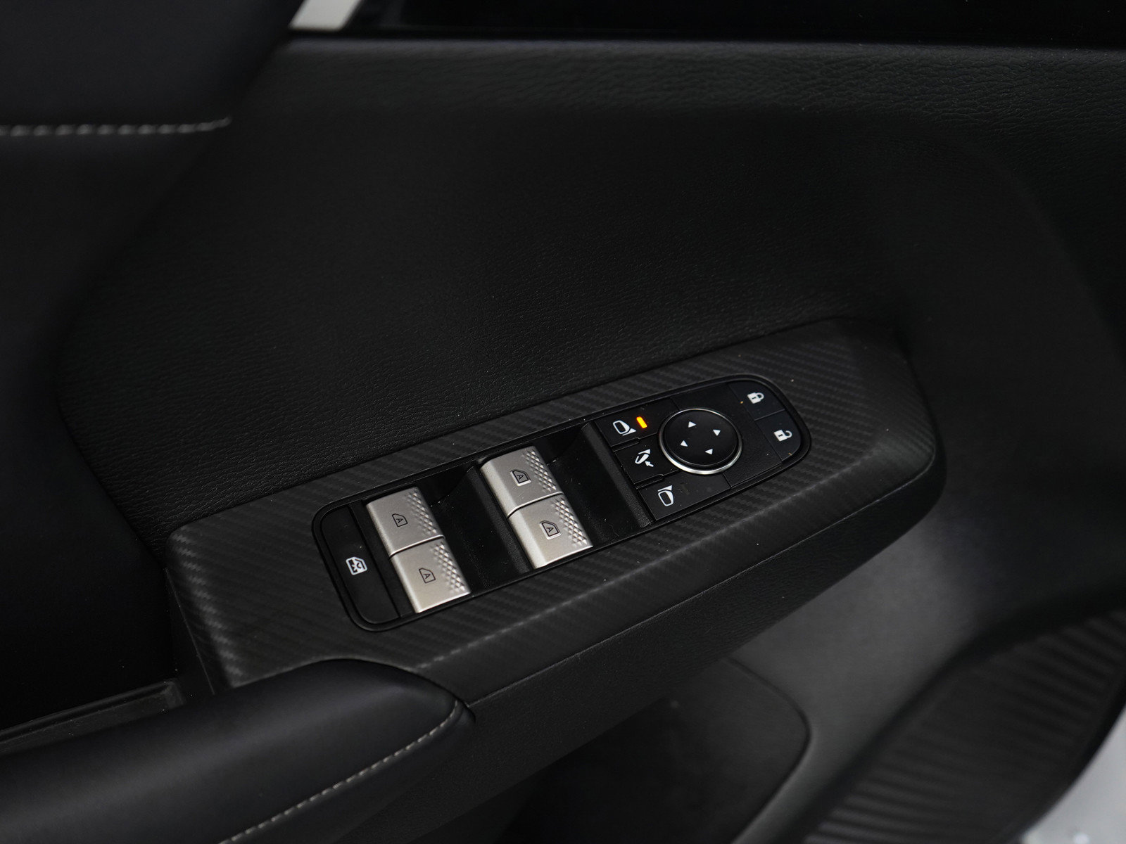 Used 2023 Mitsubishi Outlander SE AWD/4WD image 21