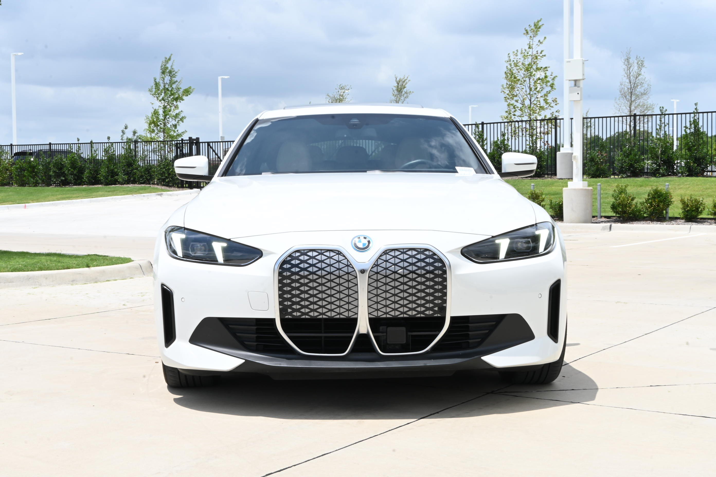 Certified 2025 BMW i4 xDrive40i w/ Parking Assistance Package AWD/4WD image 3