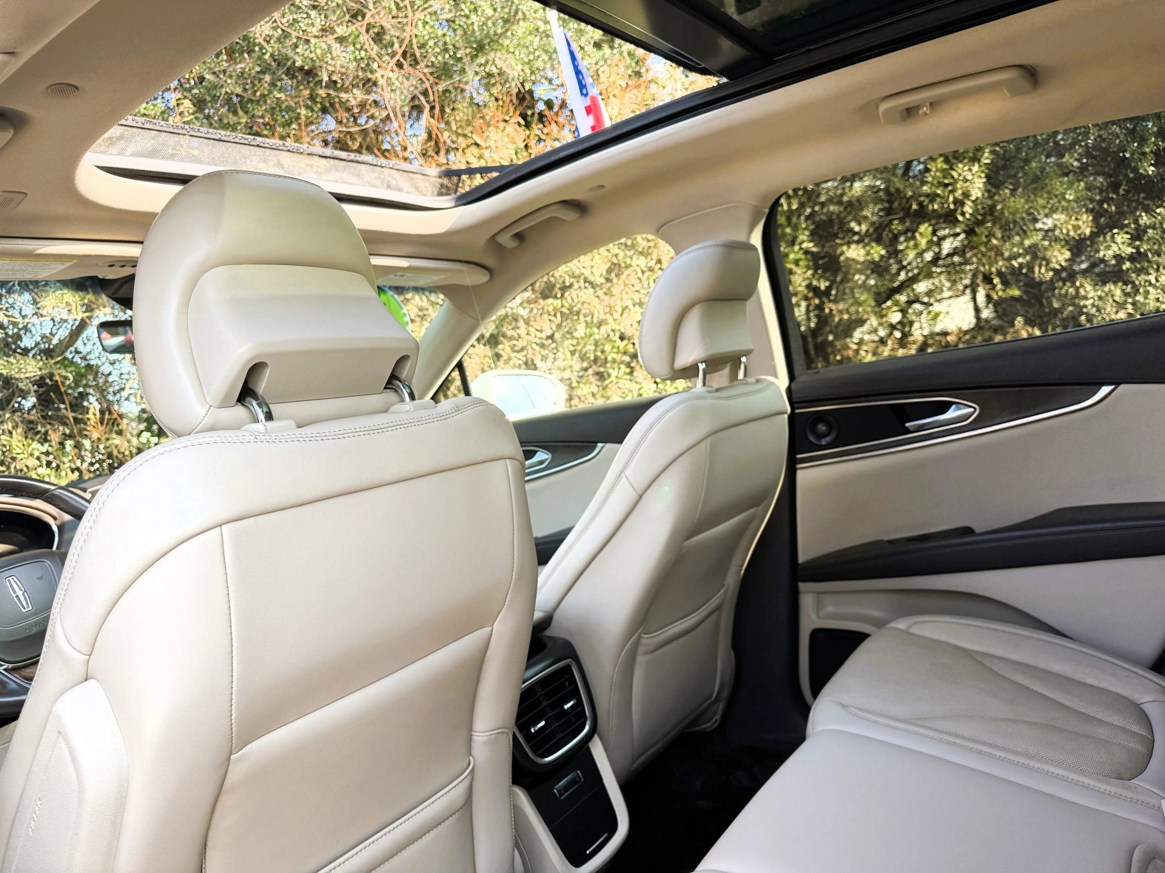 Used 2019 Lincoln Nautilus Reserve image 38