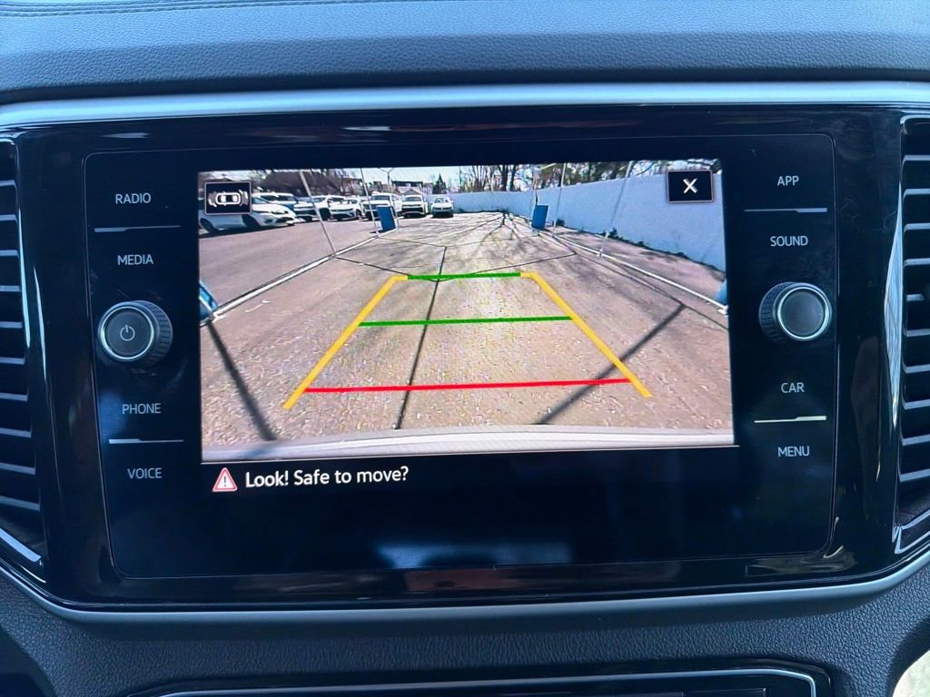 Used 2023 Volkswagen Atlas Cross Sport SE image 22