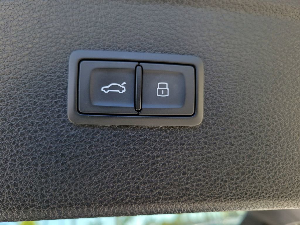 Certified 2023 Audi Q5 2.0T Premium w/ Convenience Package image 31