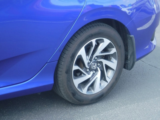 Used 2017 Honda Civic EX image 4