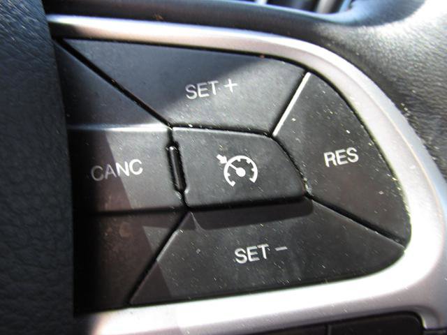 Used 2018 Jeep Compass Latitude AWD/4WD image 15