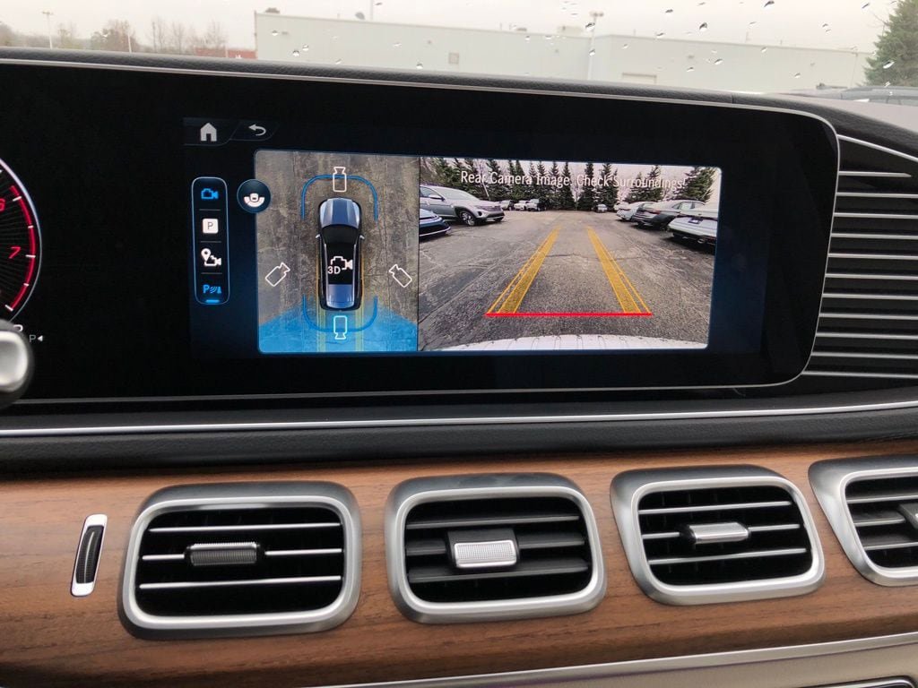 New 2026 Mercedes-Benz GLS 450 4MATIC image 29