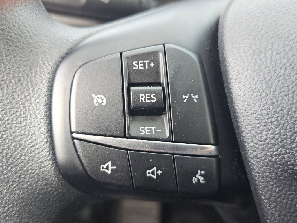 Used 2025 Ford Escape Active image 11