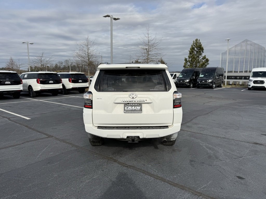 Used 2016 Toyota 4Runner SR5 image 6