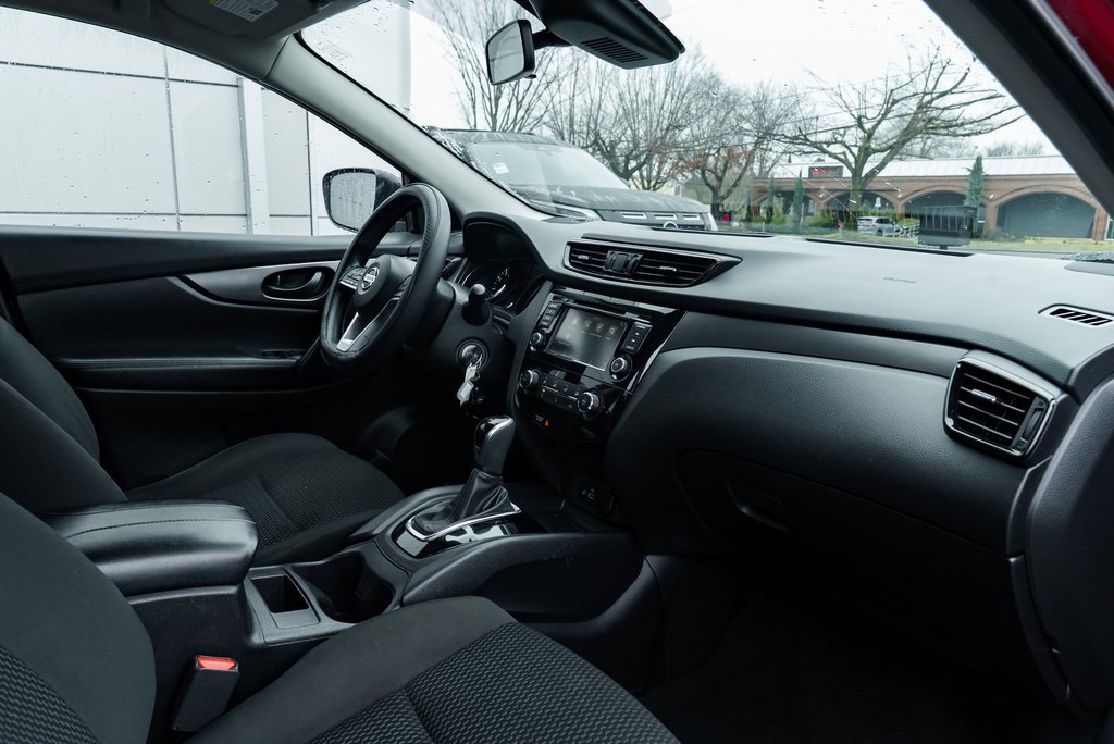 Used 2021 Nissan Rogue Sport S image 27
