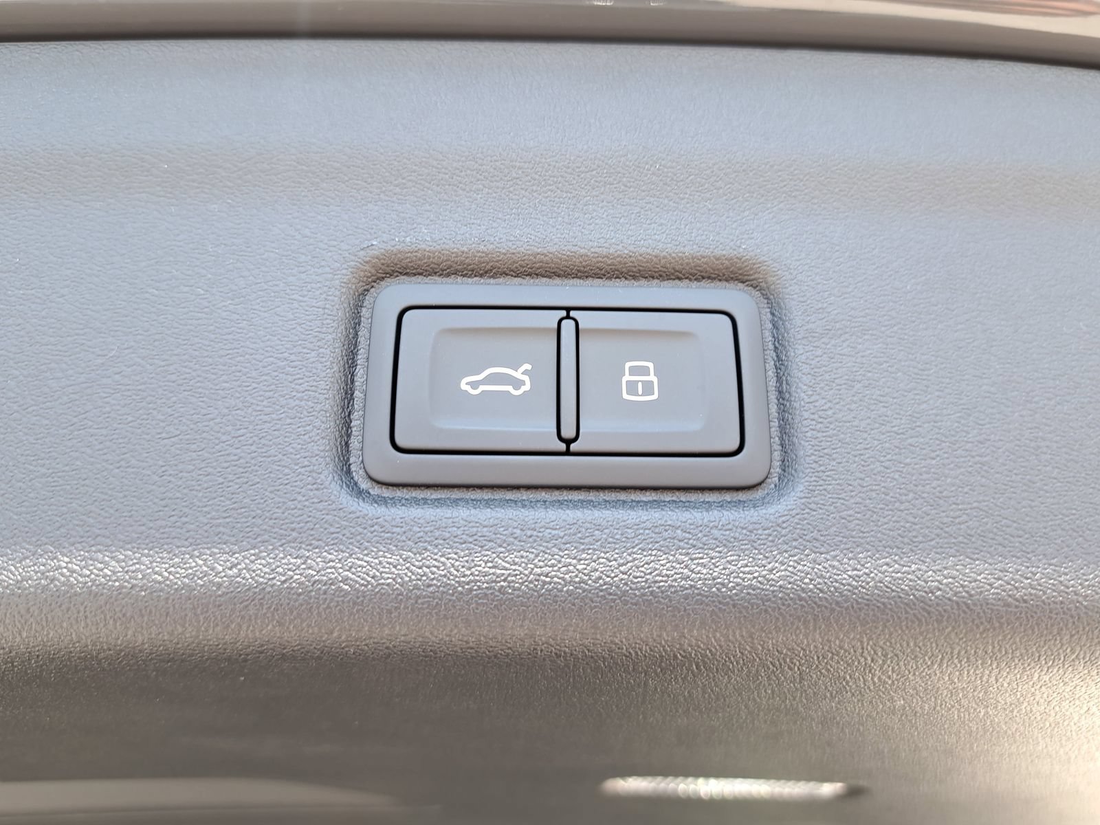 New 2027 Audi Q6 e-tron Premium Plus AWD/4WD image 13