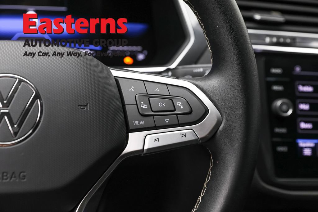 Used 2023 Volkswagen Tiguan SE image 16