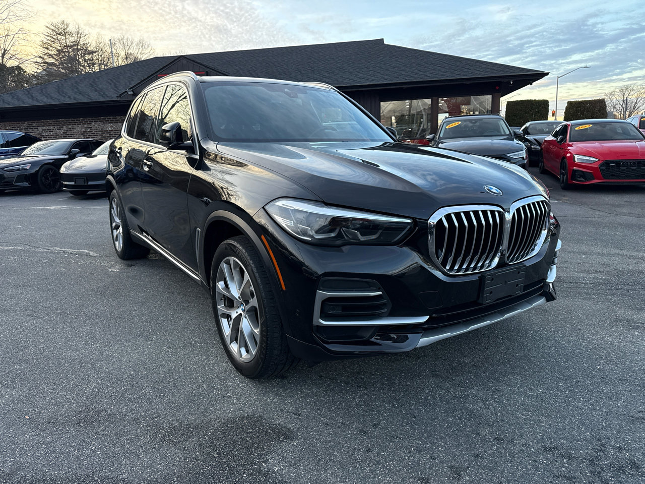 Used 2022 BMW X5 xDrive40i w/ Premium Package image 10