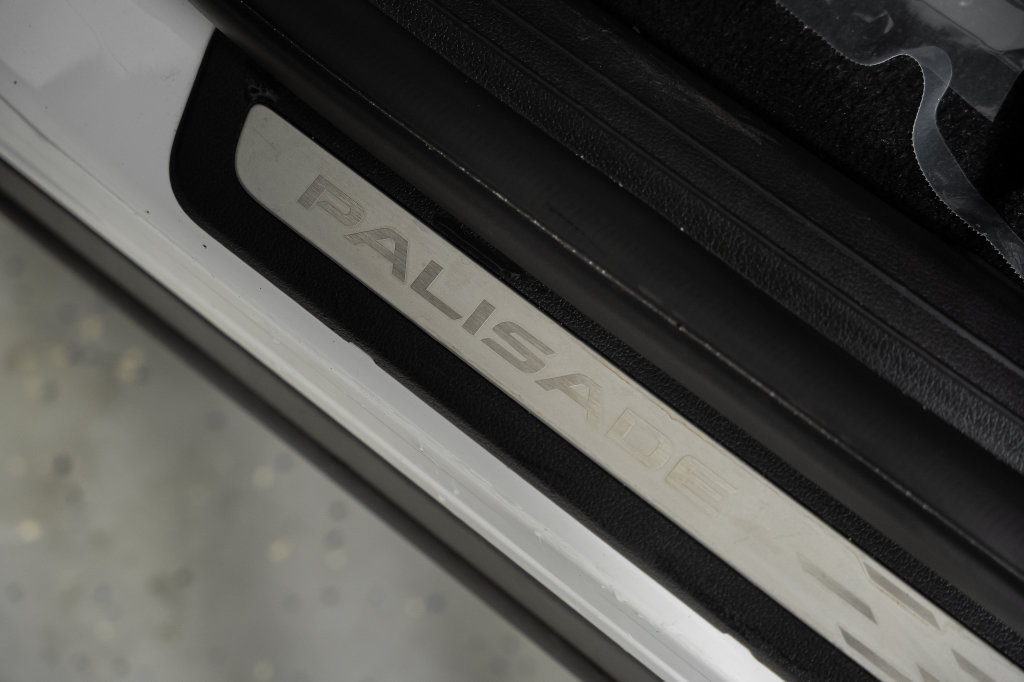 Certified 2025 Hyundai Palisade Calligraphy AWD/4WD image 35