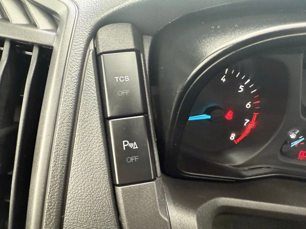 Used 2015 Ford Transit 150 XL image 33