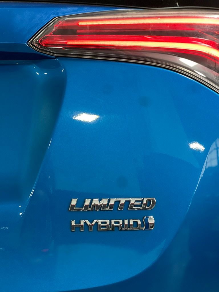 Certified 2017 Toyota RAV4 Limited w/ Advanced Technology Package image 10