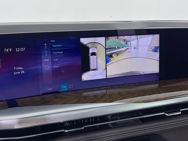 Used 2025 Cadillac Escalade Sport Platinum w/ LPO, Floor Liner Package AWD/4WD image 17