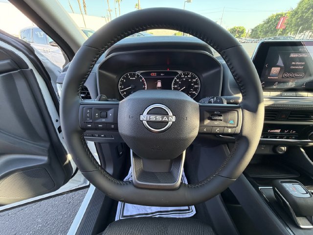 New 2026 Nissan Rogue SV FWD image 17