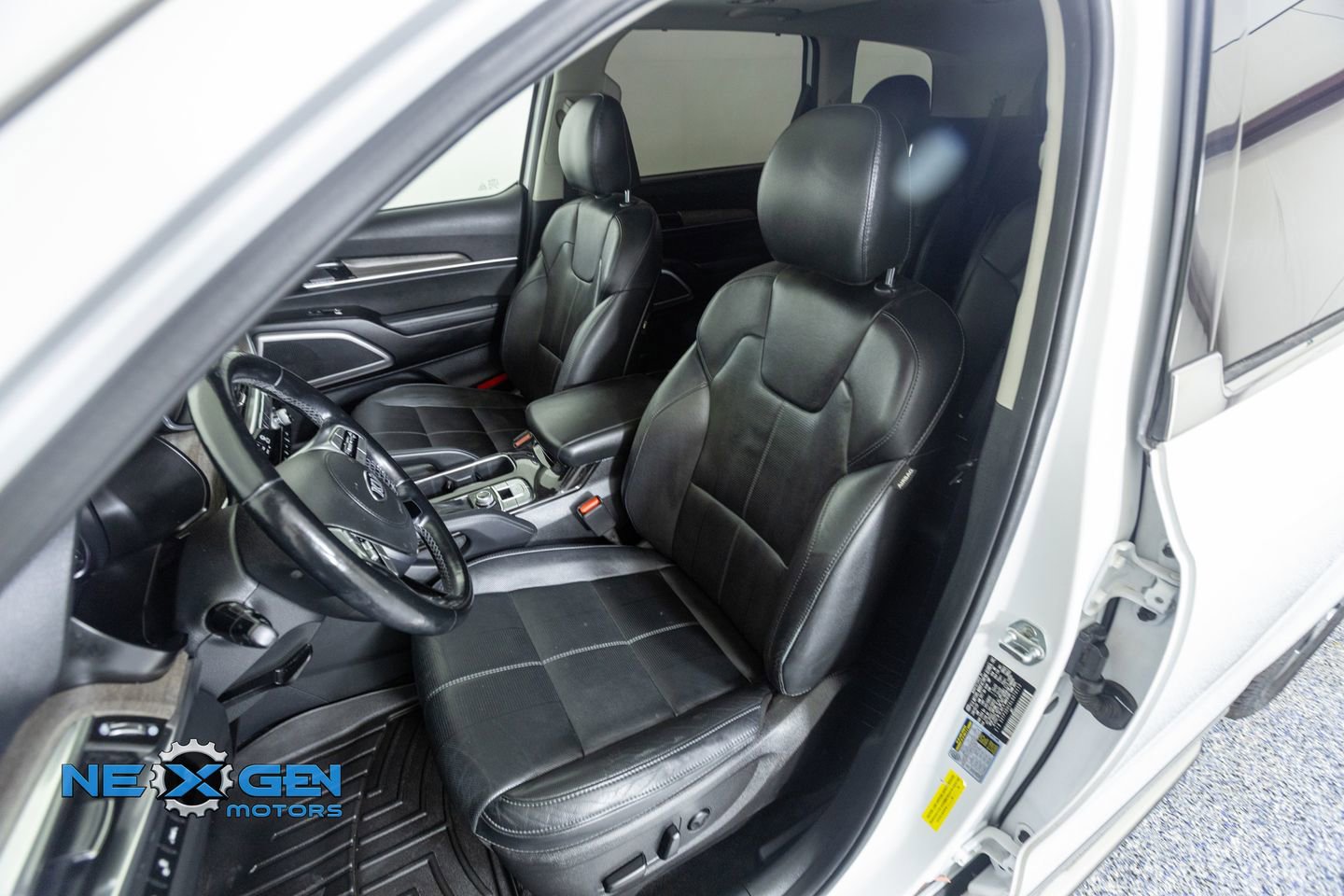 Used 2020 Kia Telluride EX w/ EX Premium Package image 24