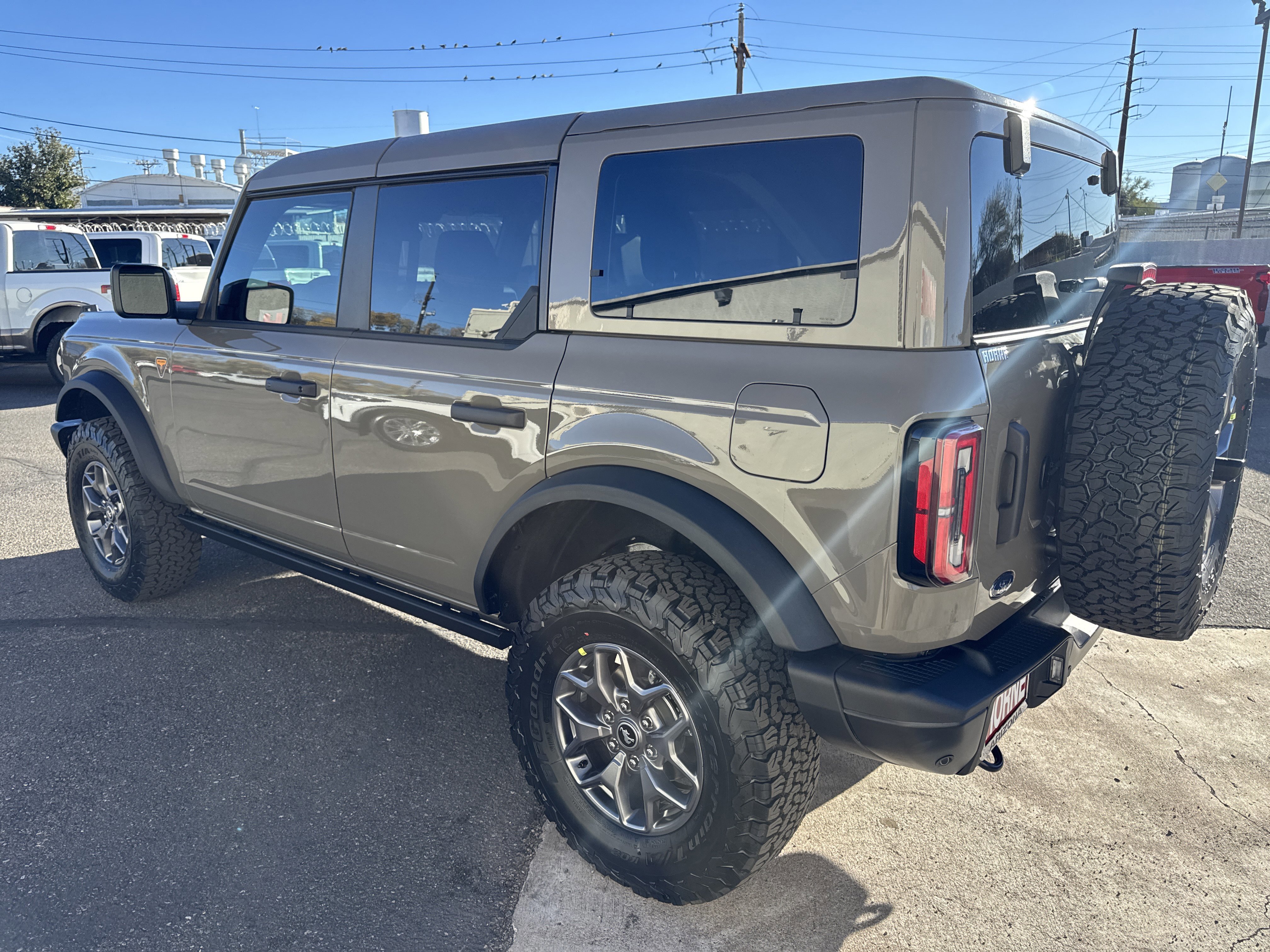New 2025 Ford Bronco Badlands image 5