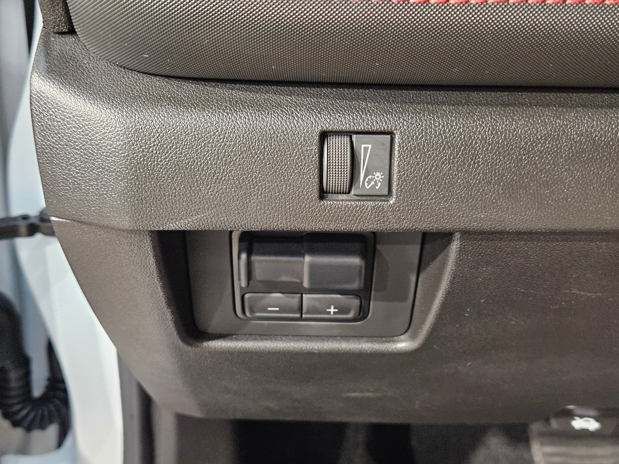 Used 2025 Chevrolet Colorado Z71 image 25