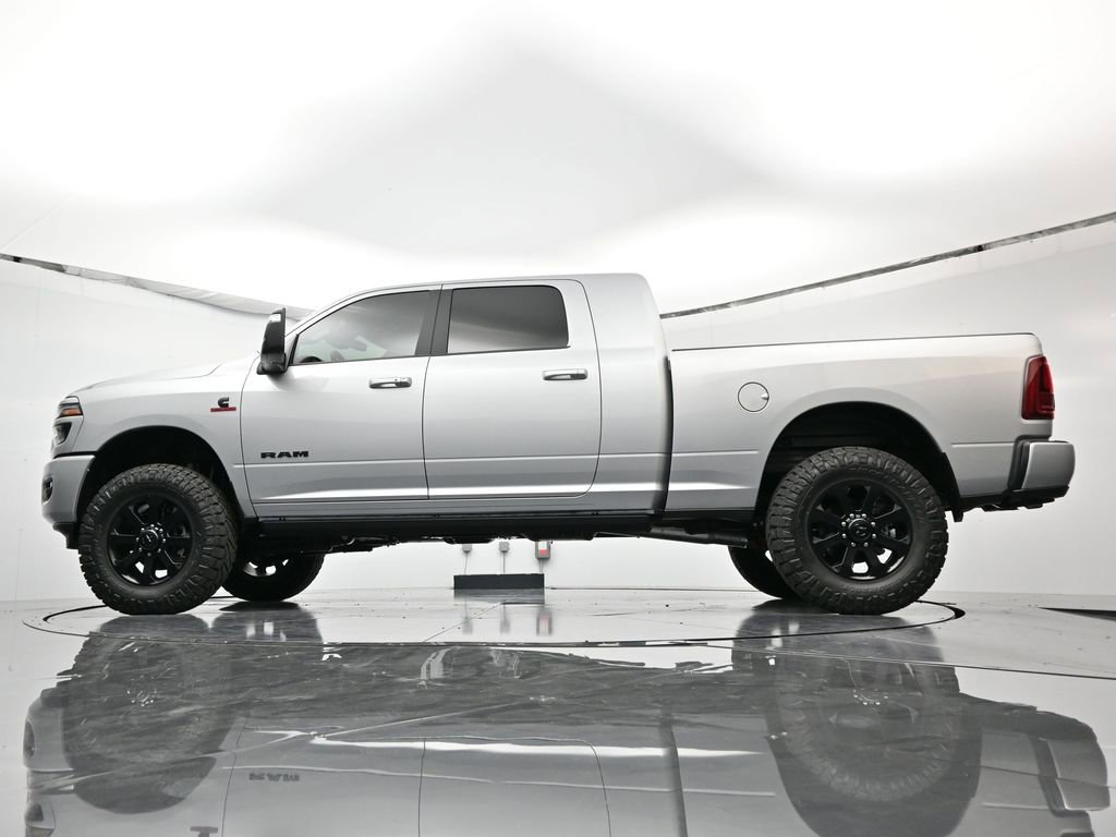 New 2026 RAM 2500 Laramie AWD/4WD image 25
