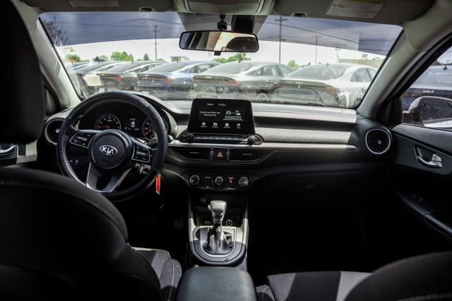 Used 2021 Kia Forte LXS FWD image 12