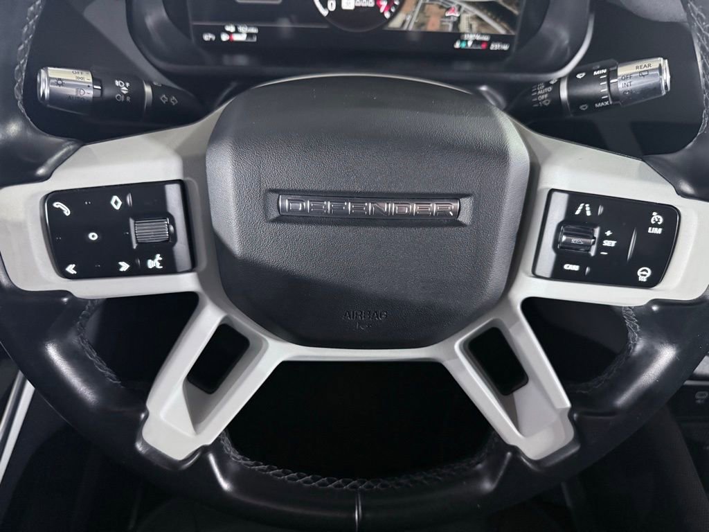 Used 2022 Land Rover Defender 110 X-Dynamic SE image 18