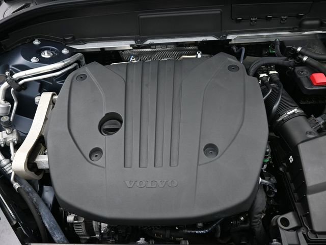 Used 2023 Volvo XC60 B5 Ultimate image 12