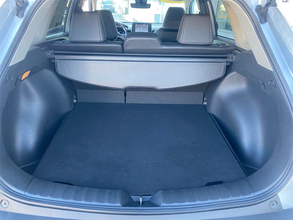 Used 2022 Toyota Corolla Cross XLE image 30