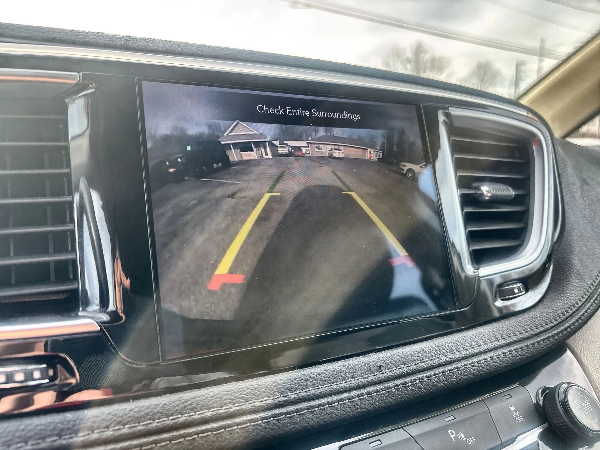 Used 2020 Chrysler Pacifica Limited FWD image 24