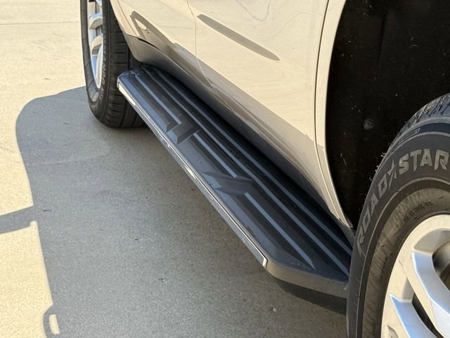 Used 2023 Chevrolet Tahoe LT RWD image 9