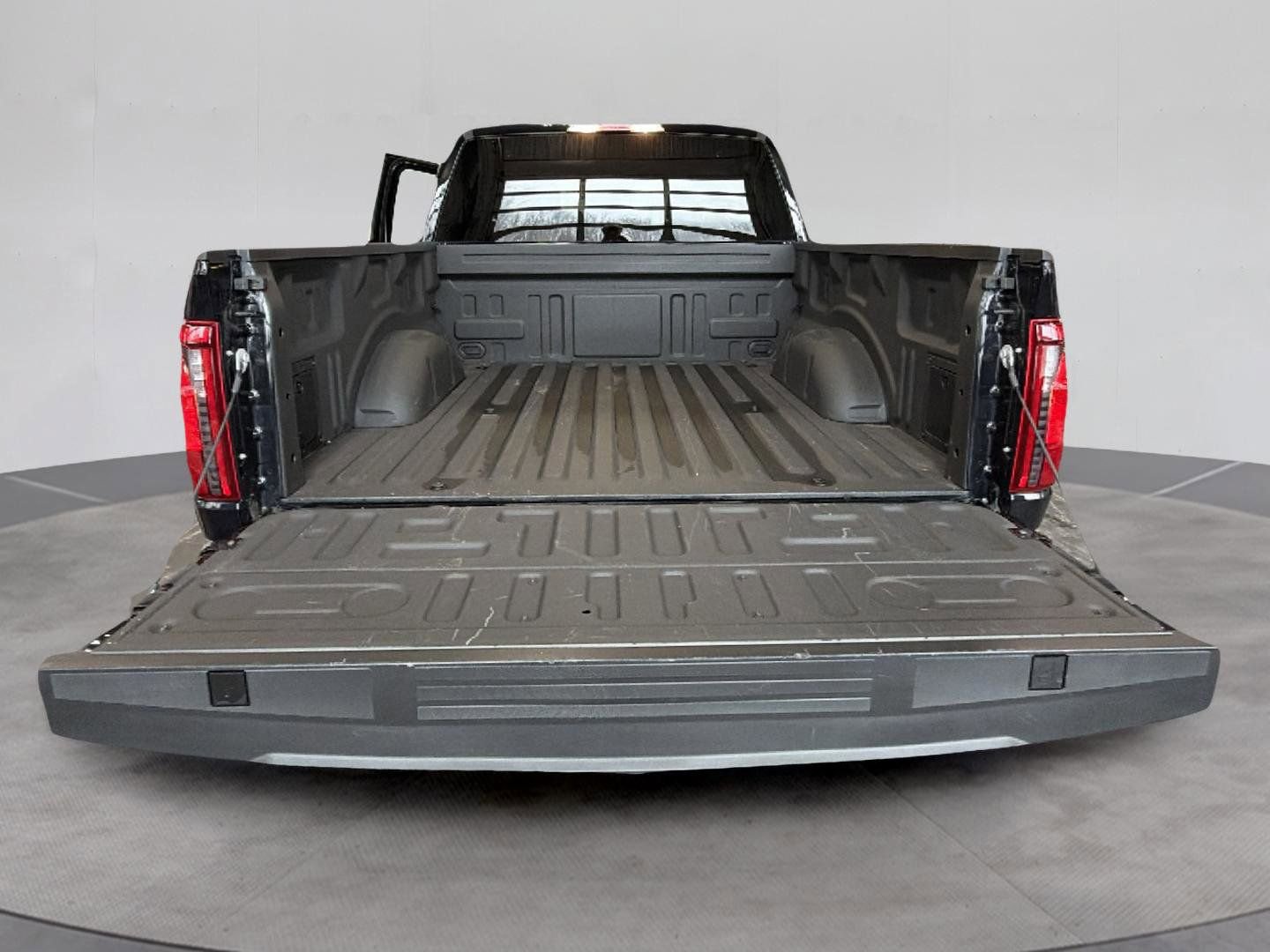 Used 2024 Ford F150 STX image 19