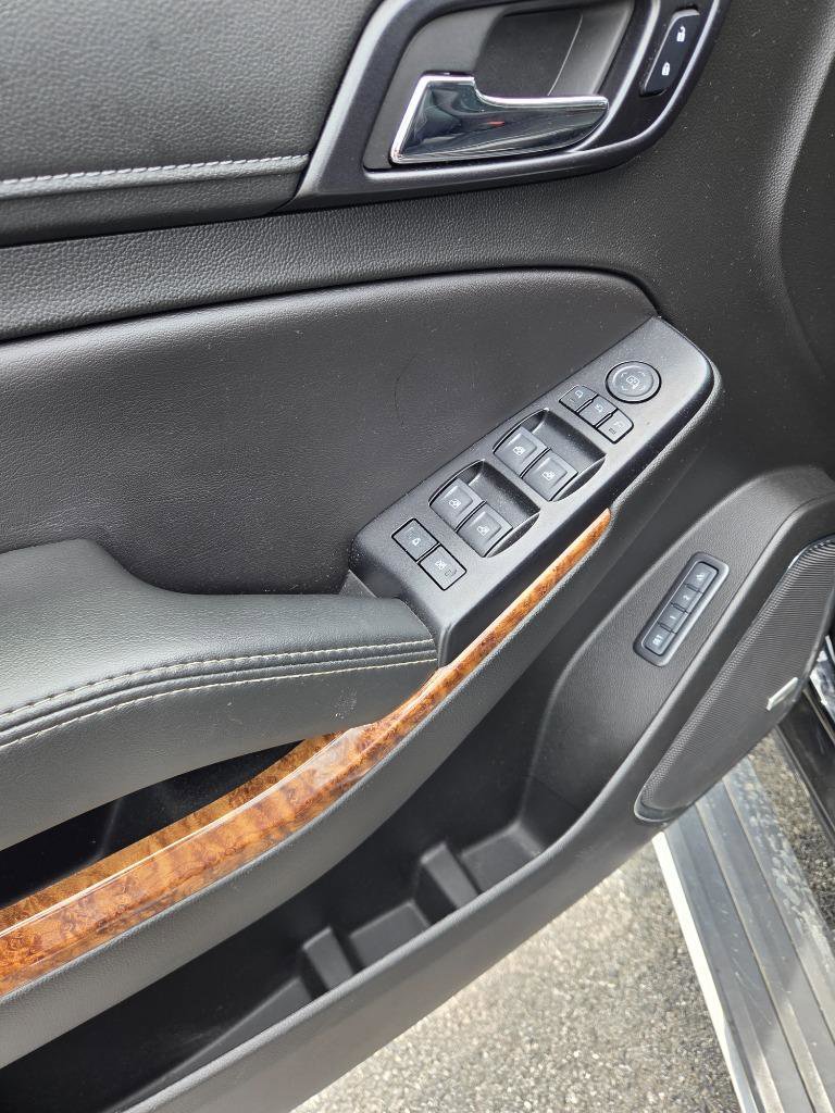 Used 2018 Chevrolet Tahoe Premier AWD/4WD image 14