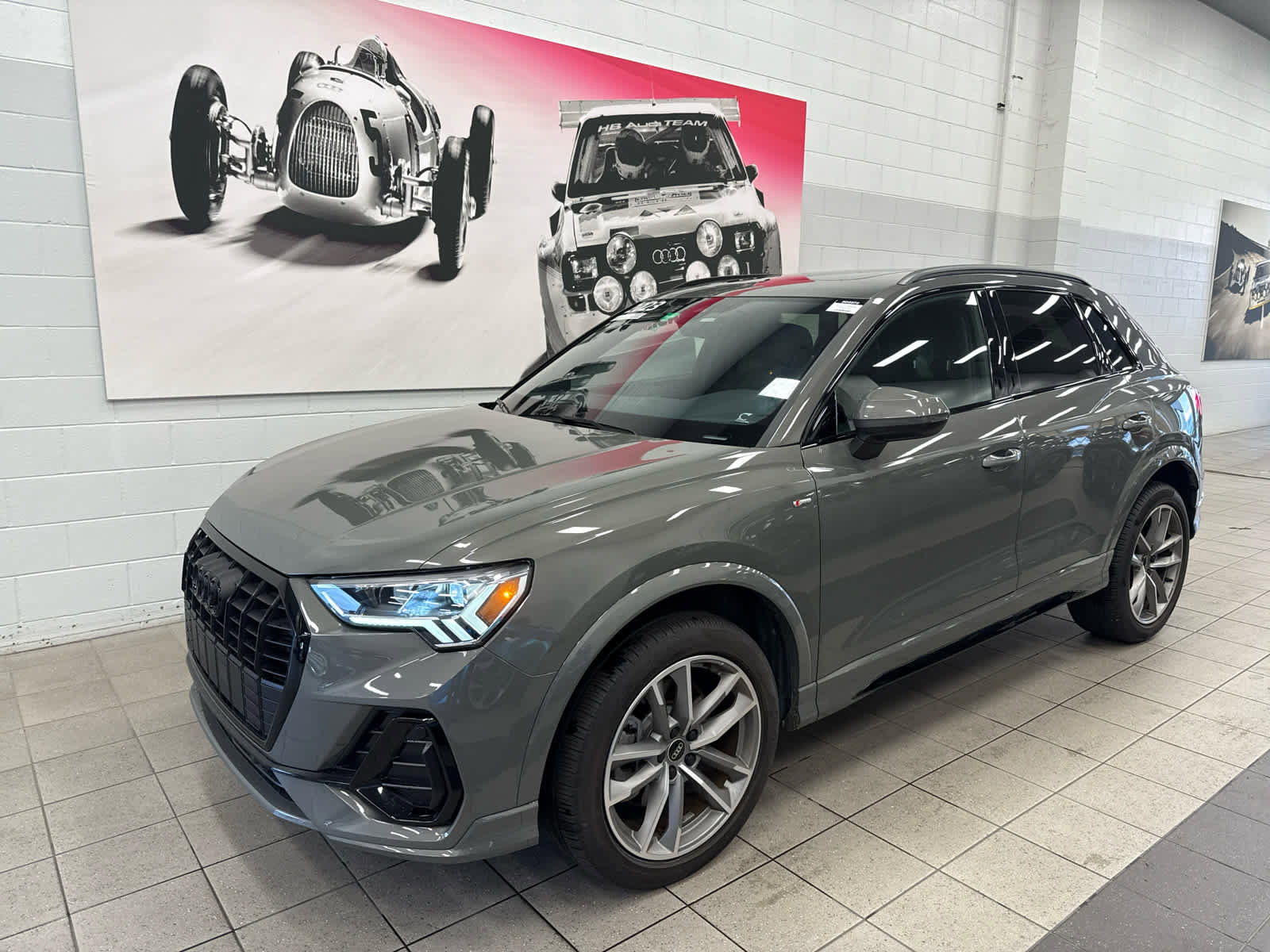 Certified 2023 Audi Q3 2.0T Premium