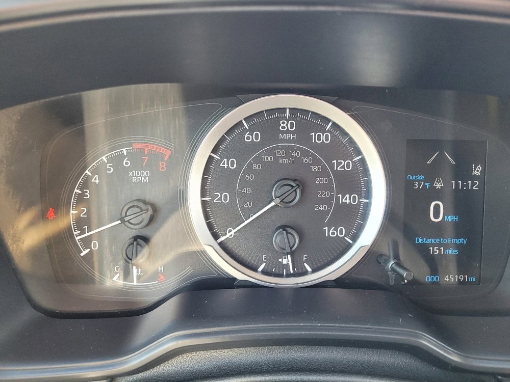 Used 2021 Toyota Corolla LE image 23