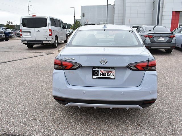 New 2025 Nissan Versa SV w/ Trunk Package FWD image 5