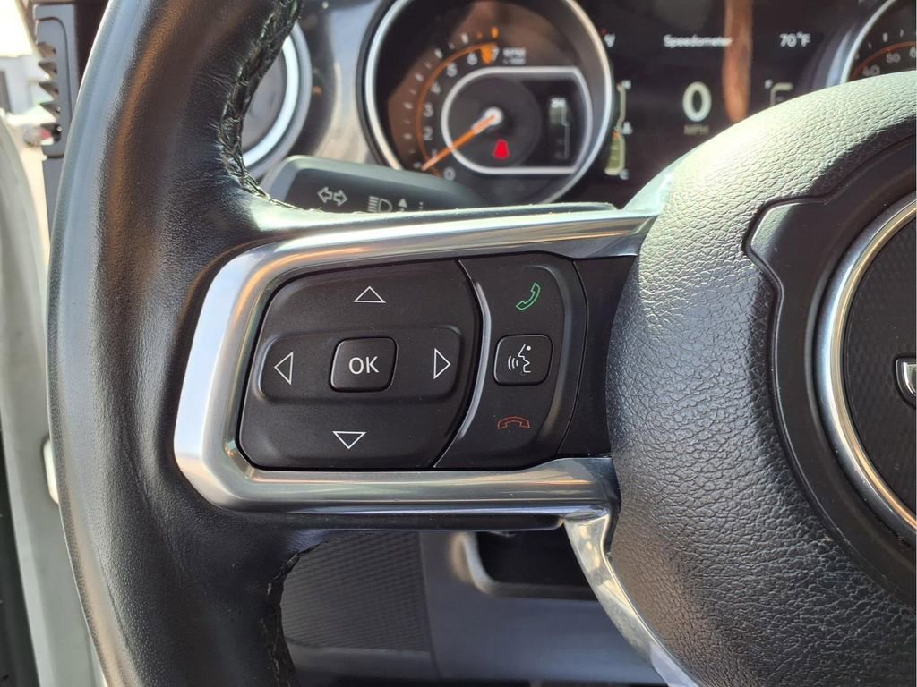 Used 2022 Jeep Wrangler Unlimited Sahara image 5