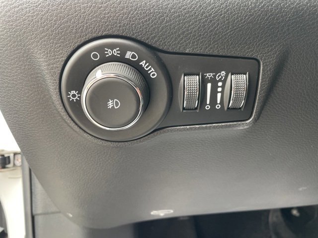 Used 2024 Jeep Compass Limited image 26