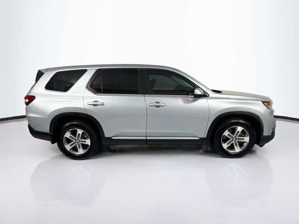 Certified 2024 Honda Pilot EX-L image 4