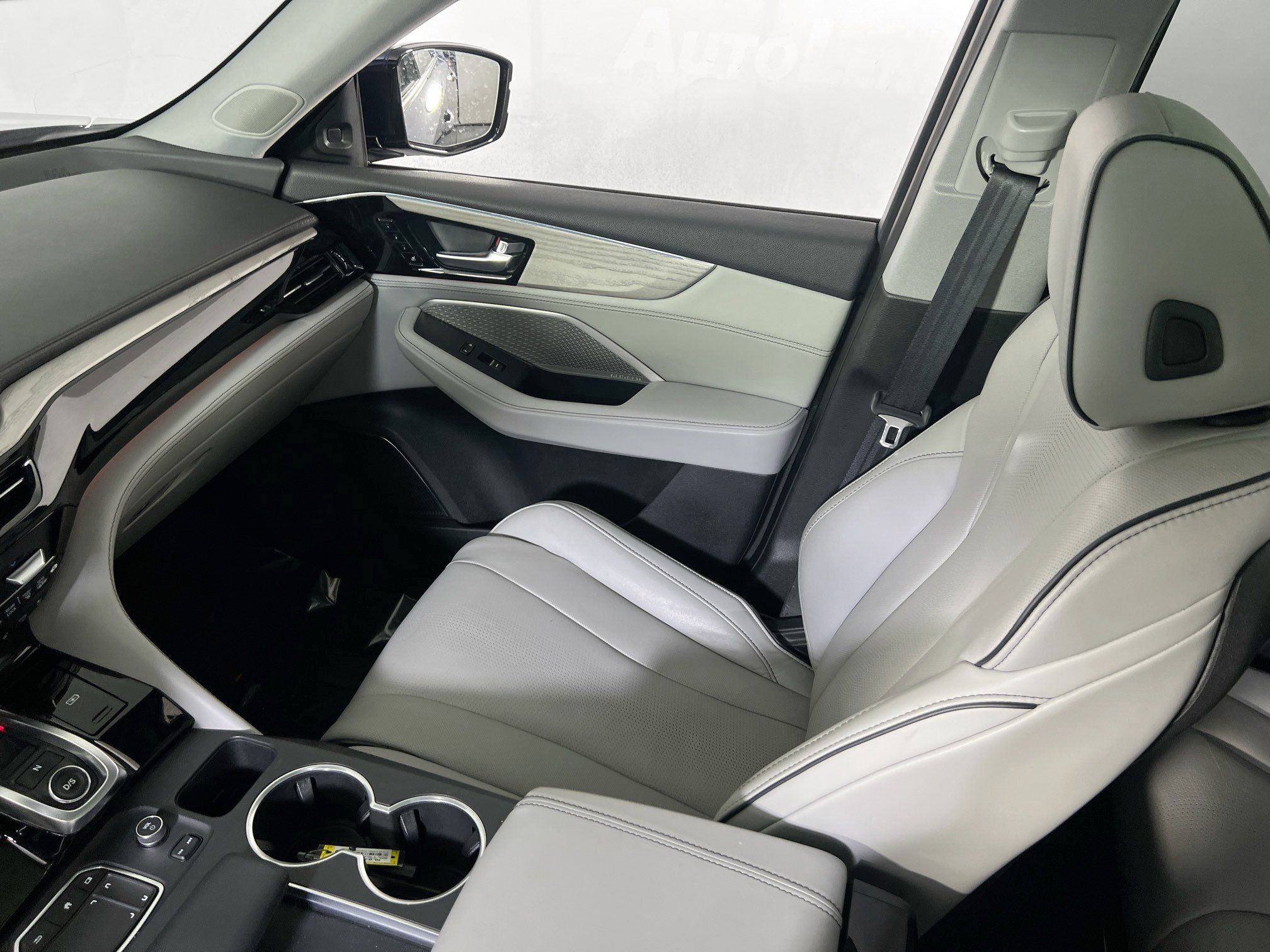 Used 2022 Acura MDX SH-AWD w/ Advance Package image 25