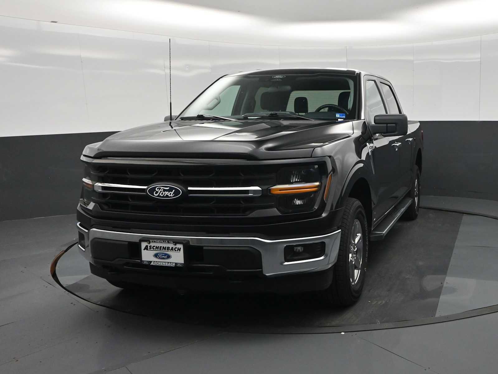 Certified 2025 Ford F150 XLT w/ Equipment Group 301A Standard AWD/4WD image 5