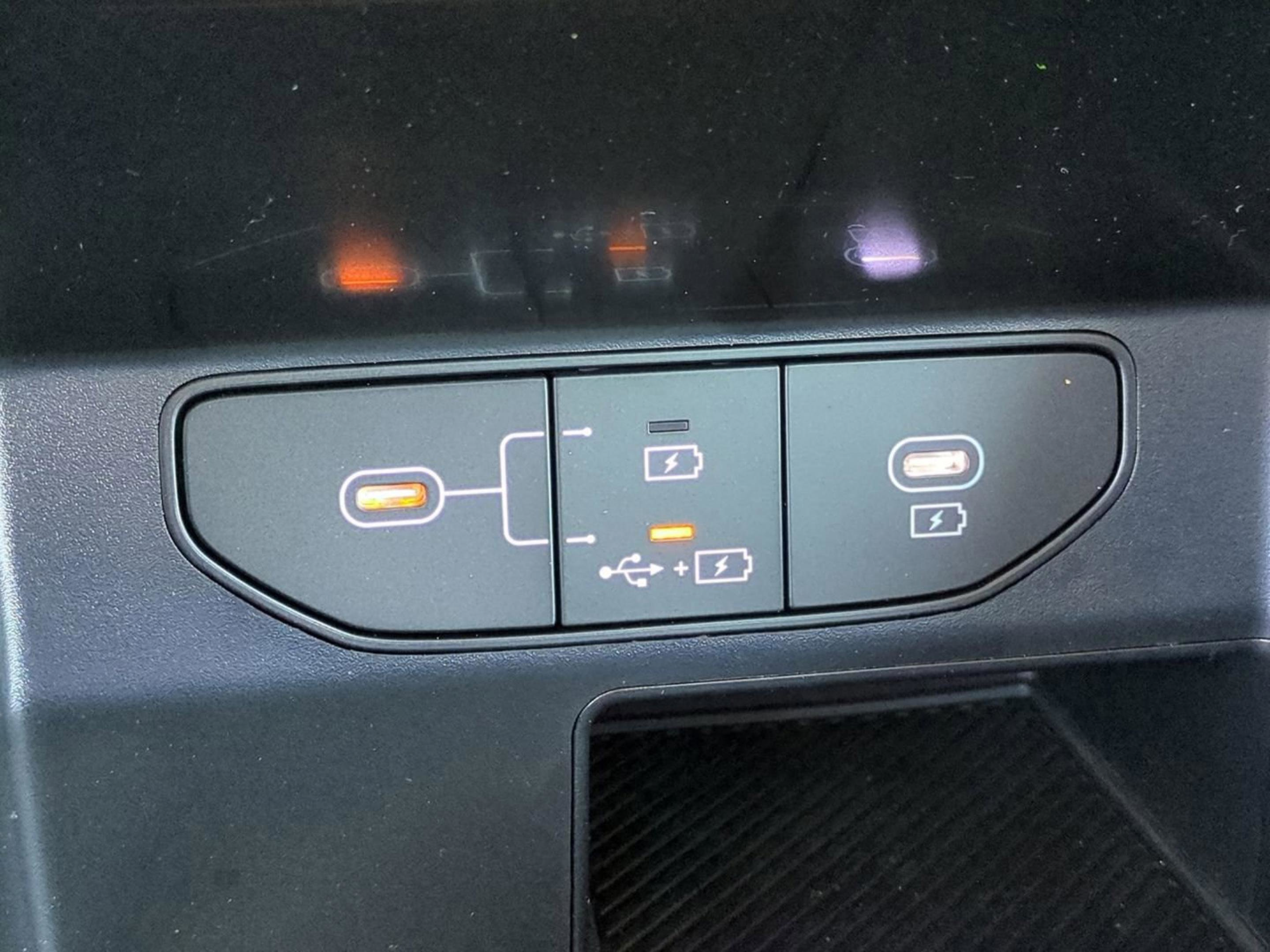 New 2026 Kia Sorento LX FWD image 31