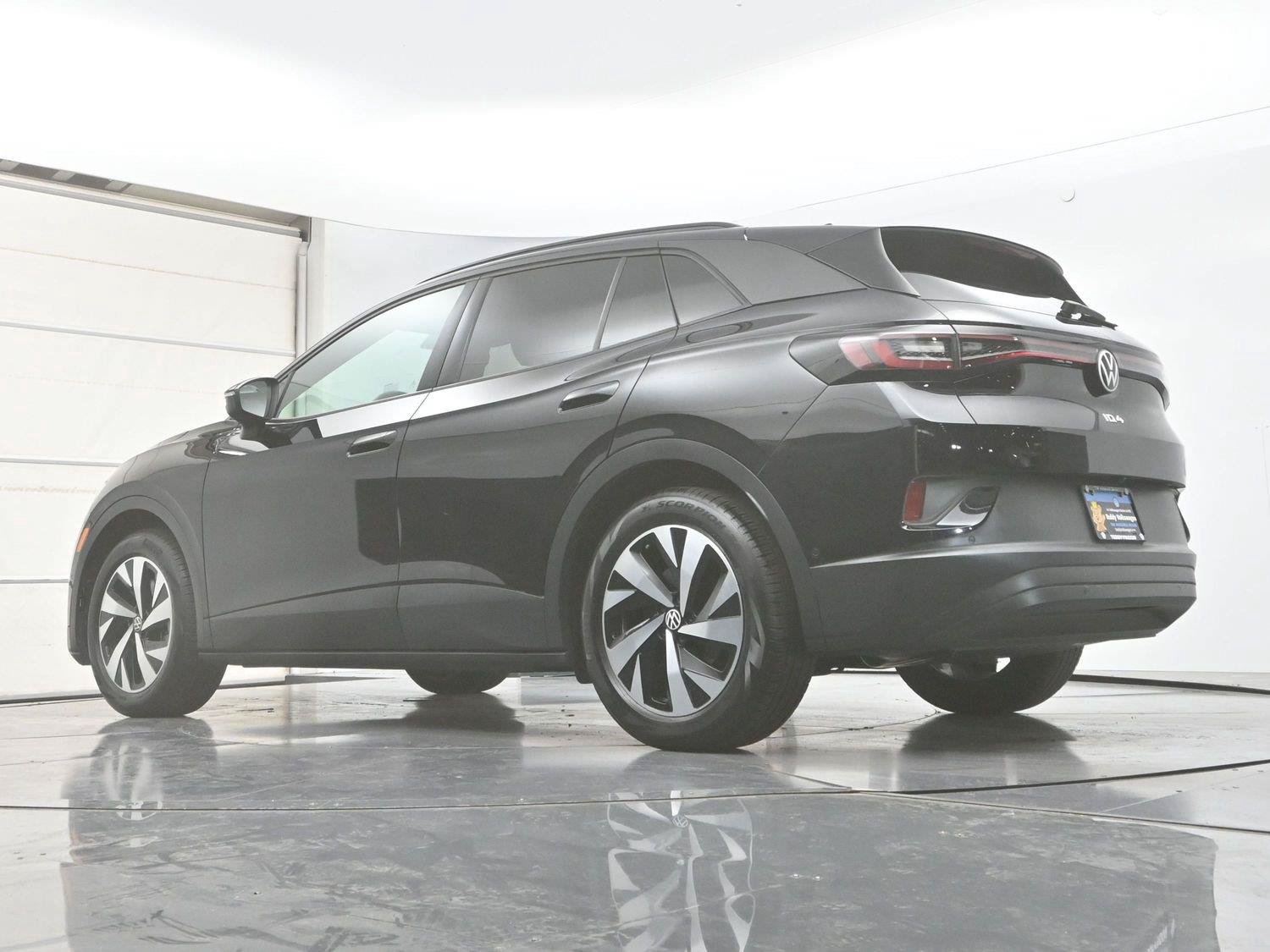 Certified 2024 Volkswagen ID.4 2WD image 33
