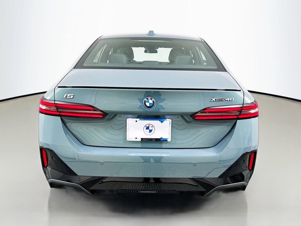 New 2026 BMW i5 eDrive40 w/ M Sport Package image 6