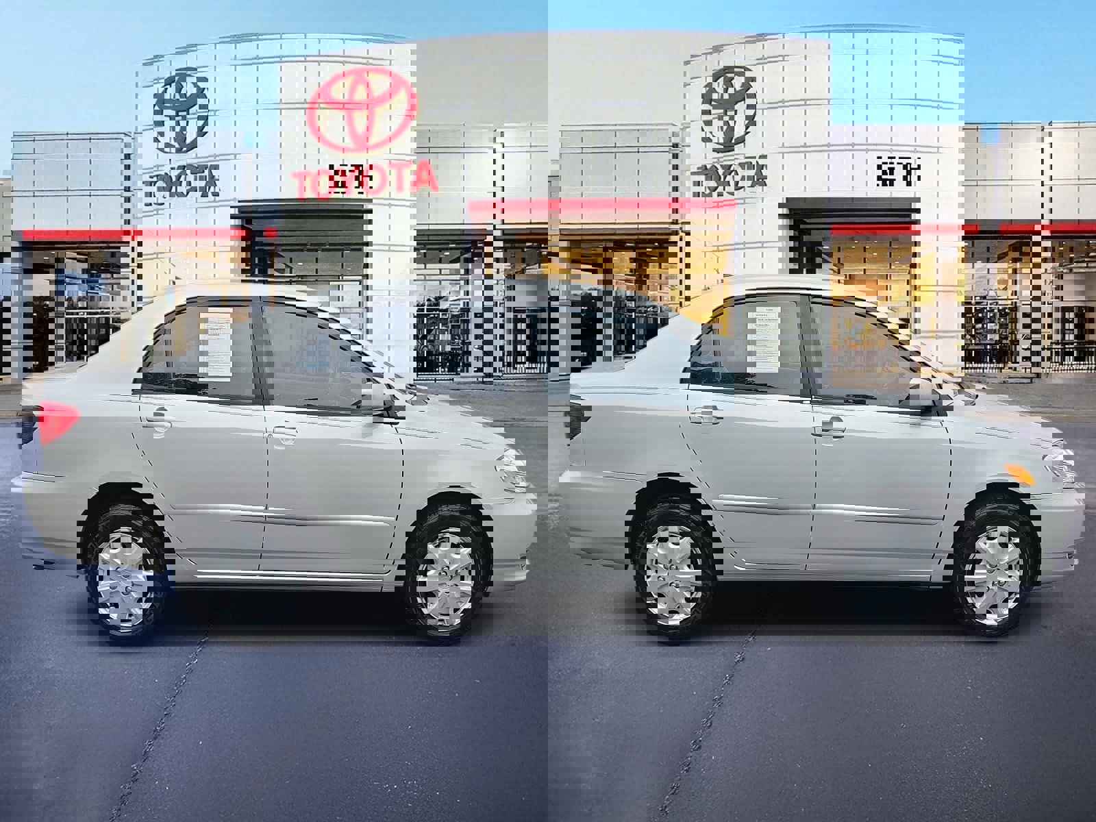 Used 2003 Toyota Corolla LE image 4