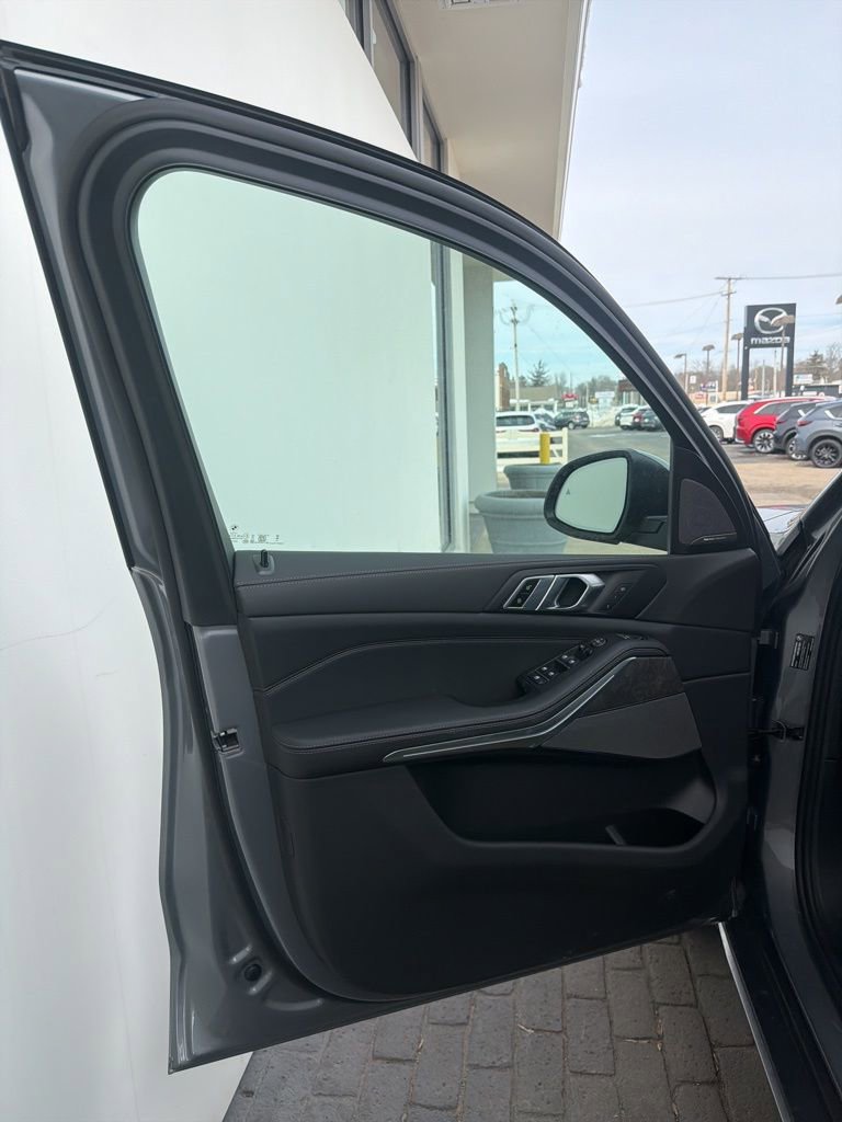 New 2026 BMW X5 xDrive40i AWD/4WD image 24