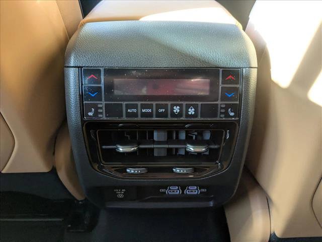 New 2025 Jeep Grand Cherokee Summit w/ Adv Protech Group IV image 18