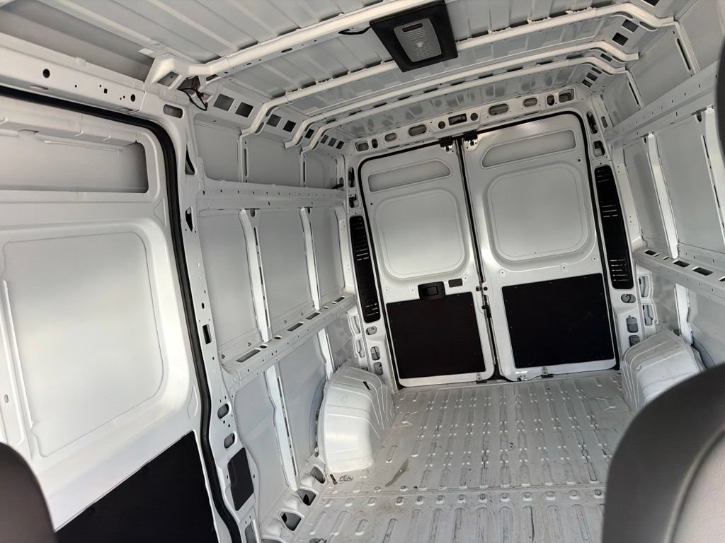Used 2026 RAM ProMaster 2500 w/ Convenience Group FWD image 3