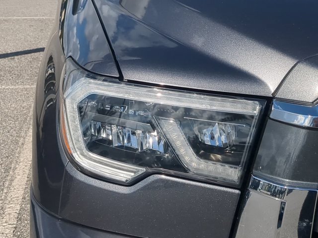 Used 2018 Toyota Sequoia Limited w/ Safety & Convenience Package AWD/4WD image 10
